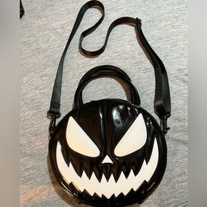 Killstar- infamous Hell-O-Ween bag. Spooky b/w, handles, strap, unworn. Rare.